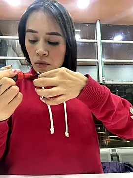 Kim ev online show from 15, 10, 2025