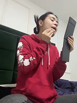 Kim ev online show from 17, 10, 2025