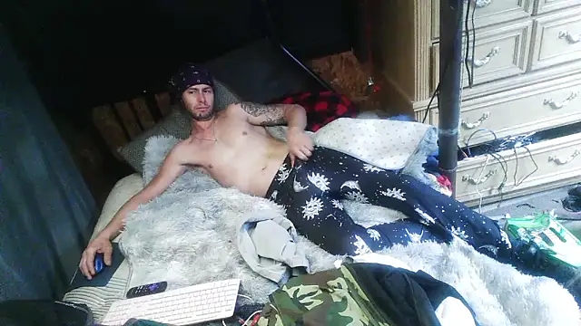 Snapshot of cdressupdiva chatting on 11, 12, 2024 cdressupdiva online show from 11, 12, 2024