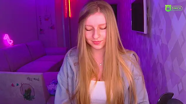 Snapshot of AmaliaQueen chatting on 18, 12, 2024 AmaliaQueen online show from 18, 12, 2024