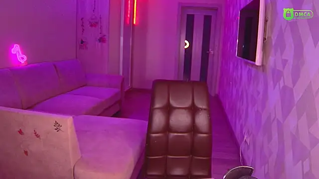 Snapshot of AmaliaQueen chatting on 24, 10, 2025 AmaliaQueen online show from 24, 10, 2025