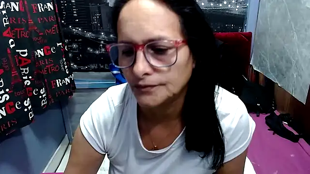 Snapshot of Nastylatinaxxx chatting on 6, 1, 2025 Nastylatinaxxx online show from 6, 1, 2025