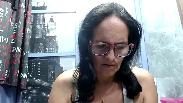 Snapshot of Nastylatinaxxx chatting on 6, 3, 2025 Nastylatinaxxx online show from 6, 3, 2025