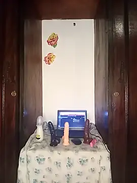 Snapshot of The-Peach-Flexer chatting on 26, 11, 2025 The-Peach-Flexer online show from 26, 11, 2025