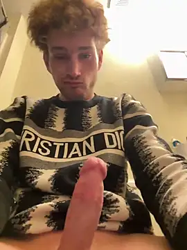 Snapshot of CreamyAustin chatting on 27, 11, 2025 CreamyAustin online show from 27, 11, 2025