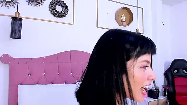 AnnieNasty online show from 17, 1, 2025