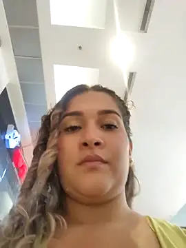 Sara smiiith211 online show from 4, 12, 2024