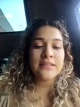 Sara smiiith211 online show from 8, 12, 2024