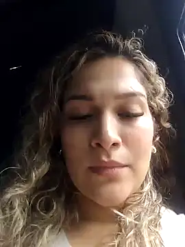 Sara smiiith211 online show from 5, 2, 2025