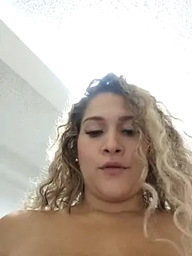 Sara smiiith211 online show from 2, 3, 2025