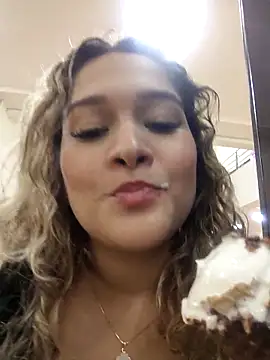 Sara smiiith211 online show from 22, 3, 2025