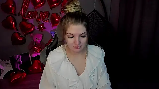 Snapshot of lily_williamss chatting on 14, 2, 2025 lily williamss online show from 14, 2, 2025