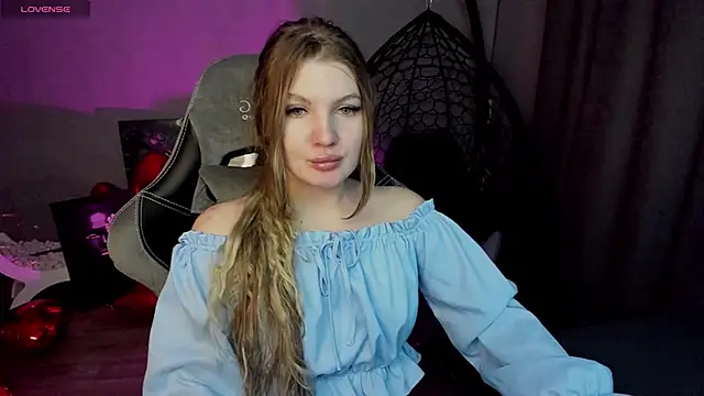 Snapshot of lily_williamss chatting on 6, 3, 2025 lily williamss online show from 6, 3, 2025