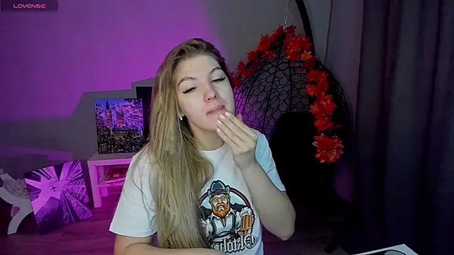 Snapshot of lily_williamss chatting on 22, 9, 2025 lily williamss online show from 22, 9, 2025