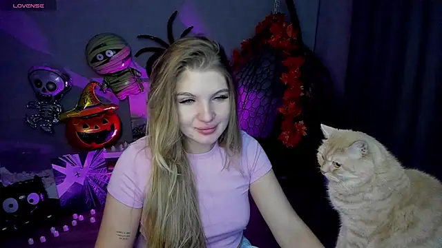 Snapshot of lily_williamss chatting on 17, 10, 2025 lily williamss online show from 17, 10, 2025