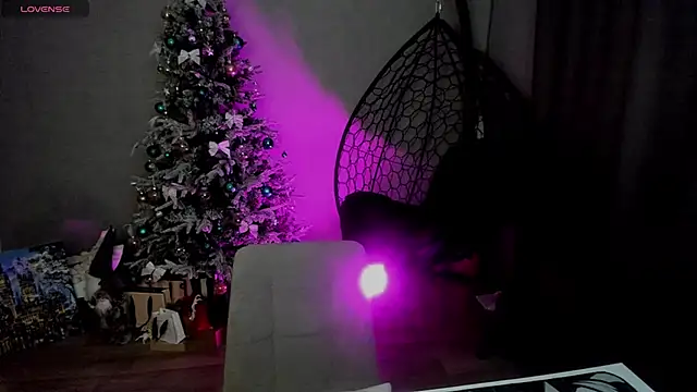 Snapshot of lily_williamss chatting on 24, 11, 2025 lily williamss online show from 24, 11, 2025