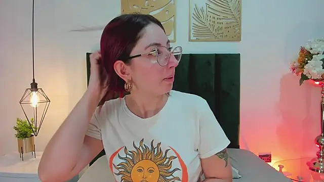 Emilywatsonn online show from 29, 12, 2024