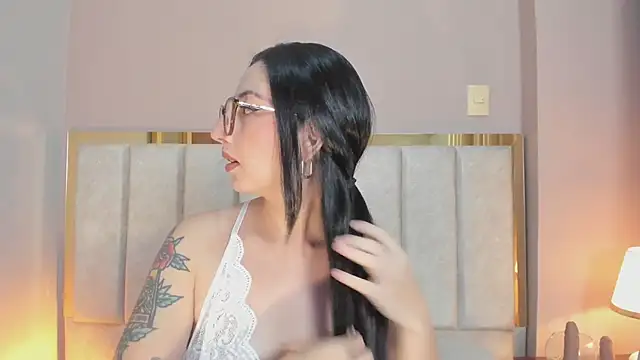 Emilywatsonn online show from 12, 3, 2026