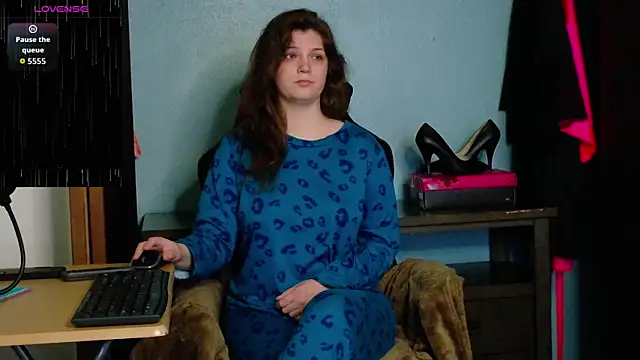 TreeJeanne online show from 8, 10, 2025