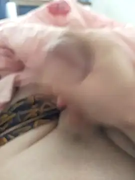 Snapshot of xozox chatting on 25, 10, 2025 xozox online show from 25, 10, 2025