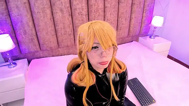 Snapshot of Purplee_Baby chatting on 7, 2, 2025 Purplee Baby online show from 7, 2, 2025
