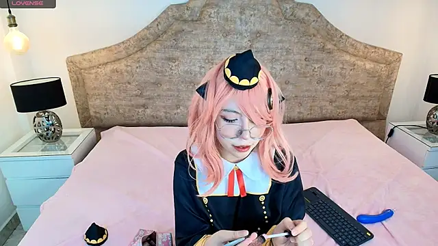 Snapshot of Purplee_Baby chatting on 12, 3, 2025 Purplee Baby online show from 12, 3, 2025