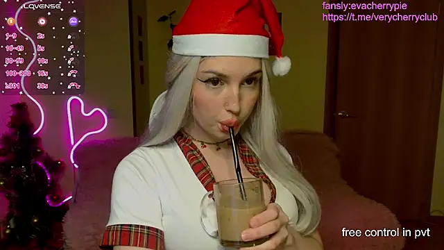 cherry crushhh online show from 22, 12, 2024