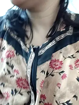 Snapshot of Aaradhya chatting on 13, 12, 2024 Aaradhya online show from 13, 12, 2024