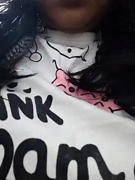 Snapshot of Aaradhya chatting on 17, 12, 2024 Aaradhya online show from 17, 12, 2024