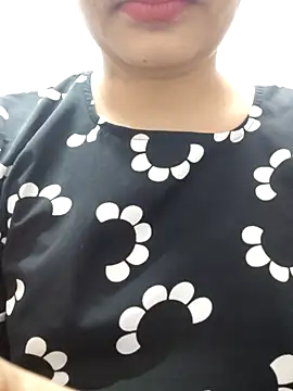 Snapshot of Aaradhya chatting on 1, 3, 2025 Aaradhya online show from 1, 3, 2025