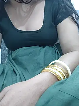 Snapshot of Aaradhya chatting on 21, 3, 2025 Aaradhya online show from 21, 3, 2025