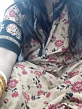 Snapshot of Aaradhya chatting on 22, 3, 2025 Aaradhya online show from 22, 3, 2025