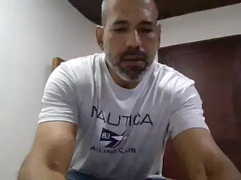 Snapshot of jackbigcock11 chatting on 5, 3, 2025 jackbigcock11 online show from 5, 3, 2025