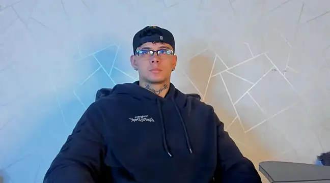 NoahhBrown online show from 9, 12, 2024