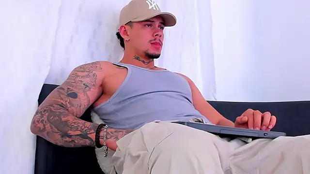 NoahhBrown online show from 24, 11, 2025