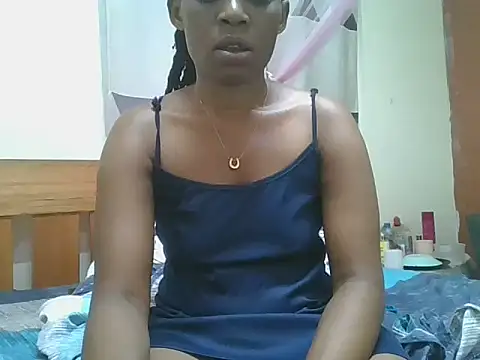 Snapshot of Sweetchoco5 chatting on 17, 10, 2025 Sweetchoco5 online show from 17, 10, 2025