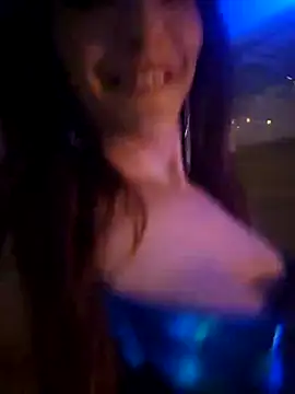 Snapshot of Luna_Kitanna chatting on 5, 1, 2025 Luna Kitanna online show from 5, 1, 2025