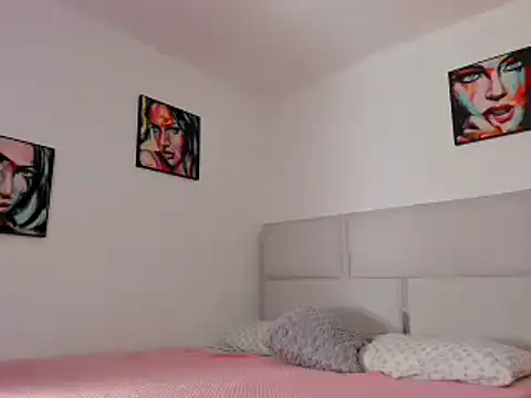 Snapshot of tierra_n chatting on 6, 10, 2025 tierra n online show from 6, 10, 2025