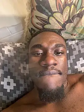 Snapshot of Pinepool21 chatting on 28, 10, 2025 Pinepool21 online show from 28, 10, 2025