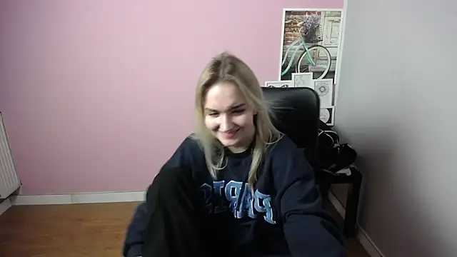 Snapshot of viktoria_lovely chatting on 2, 1, 2025 viktoria lovely online show from 2, 1, 2025