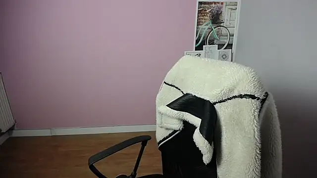 Snapshot of viktoria_lovely chatting on 28, 2, 2025 viktoria lovely online show from 28, 2, 2025