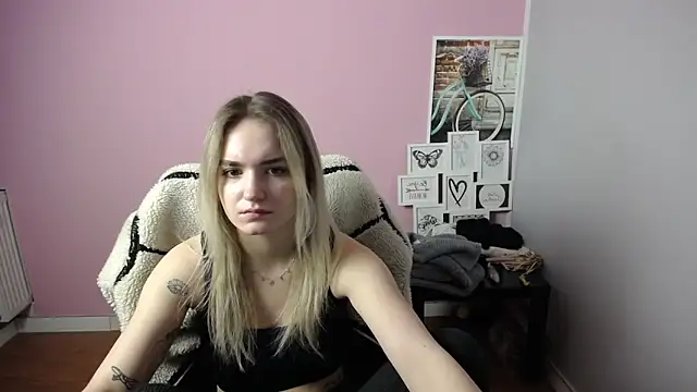 Snapshot of viktoria_lovely chatting on 16, 3, 2025 viktoria lovely online show from 16, 3, 2025