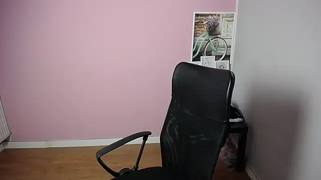 Snapshot of viktoria_lovely chatting on 10, 9, 2025 viktoria lovely online show from 10, 9, 2025