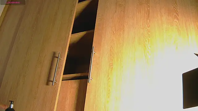 Snapshot of aidaadams chatting on 27, 10, 2025 aidaadams online show from 27, 10, 2025