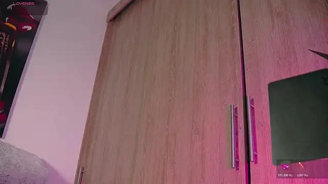 Snapshot of aidaadams chatting on 1, 11, 2025 aidaadams online show from 1, 11, 2025