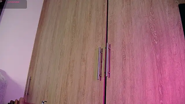 Snapshot of aidaadams chatting on 4, 11, 2025 aidaadams online show from 4, 11, 2025