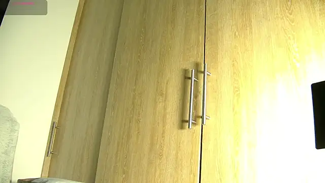 Snapshot of aidaadams chatting on 10, 11, 2025 aidaadams online show from 10, 11, 2025