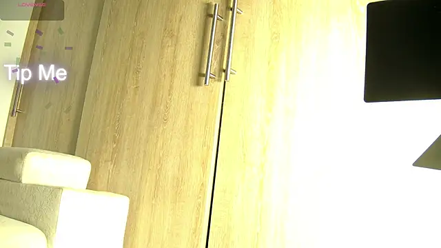 Snapshot of aidaadams chatting on 13, 11, 2025 aidaadams online show from 13, 11, 2025