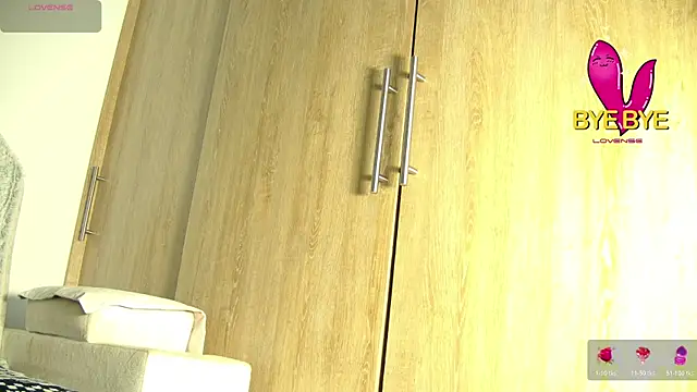 Snapshot of aidaadams chatting on 15, 11, 2025 aidaadams online show from 15, 11, 2025