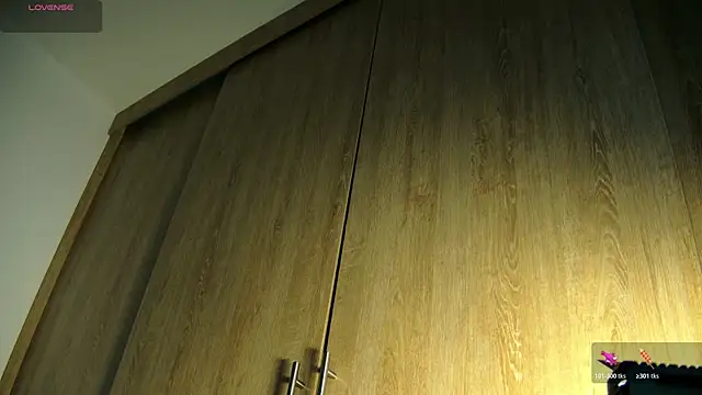 Snapshot of aidaadams chatting on 17, 11, 2025 aidaadams online show from 17, 11, 2025